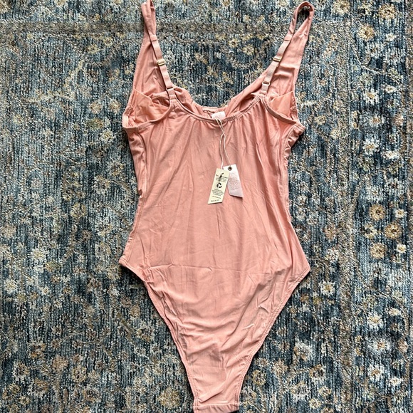 NWT Free People We Are HAH Eyes on Top Bodysuit in Copper Rose - Picture 3 of 7